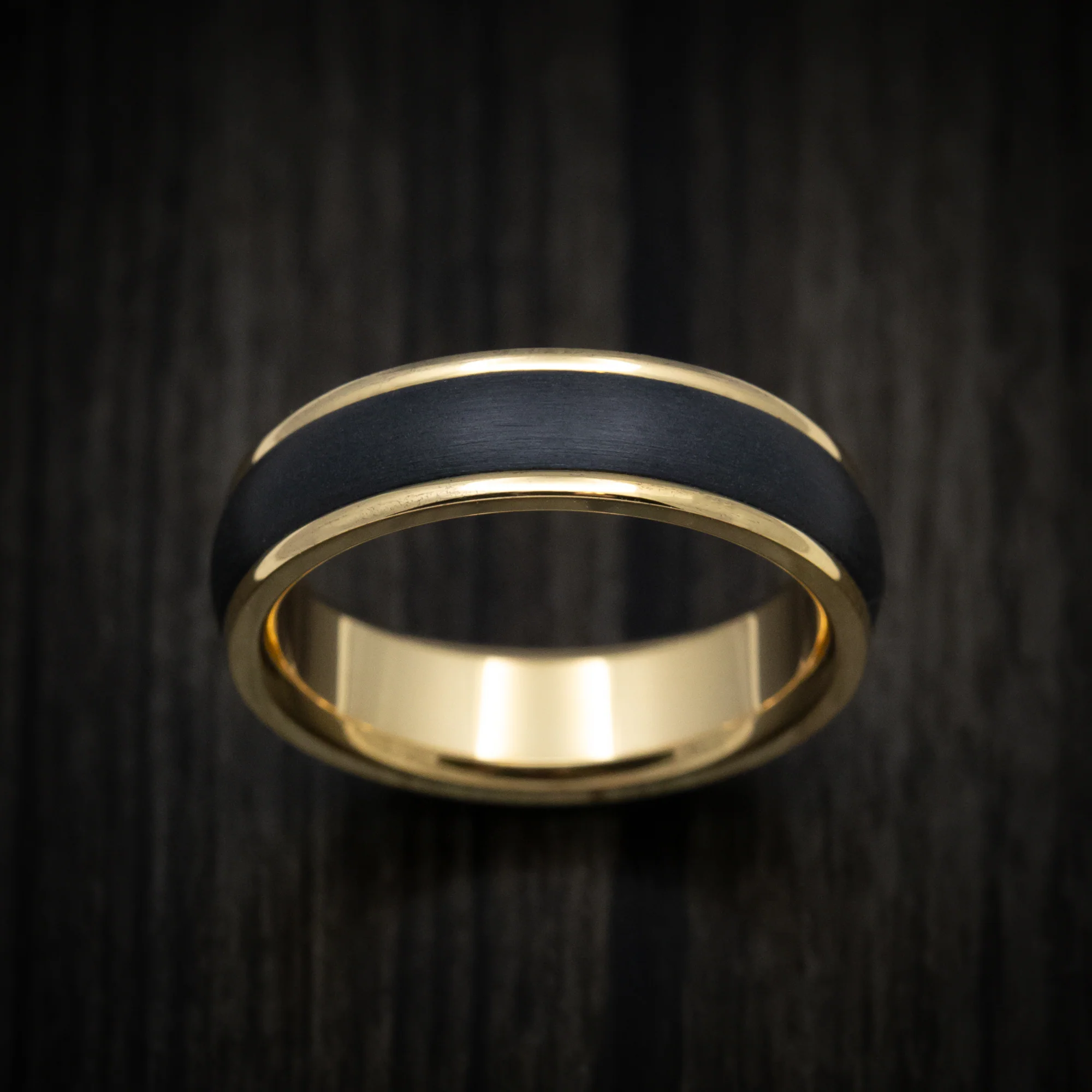 14K Gold and Carbon Fiber Men's Ring - Image 2