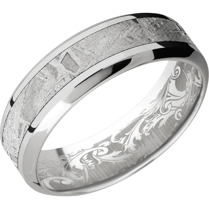 7mm wide High Bevel 18k White Gold Ring with Polish Finish / One 3mm Centered Meteorite Inlay / None Interior Pattern