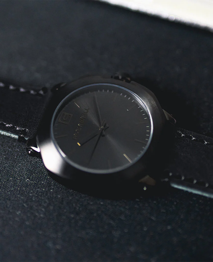 Apex (Phantom Black) Watch - Image 7