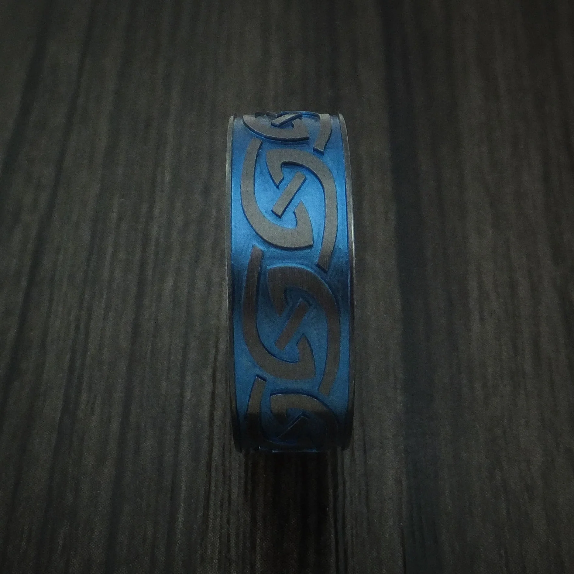 Black Titanium Anodized Celtic Irish Knot Men's Band Carved - Image 3