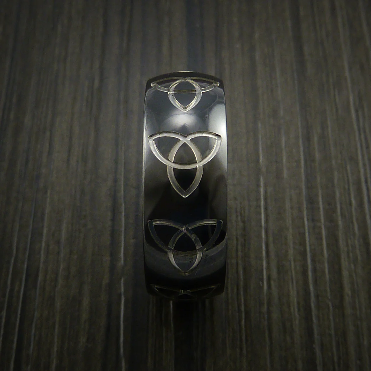 Black Zirconium Celtic Trinity Men's Ring Irish Knot Design Band - Image 4
