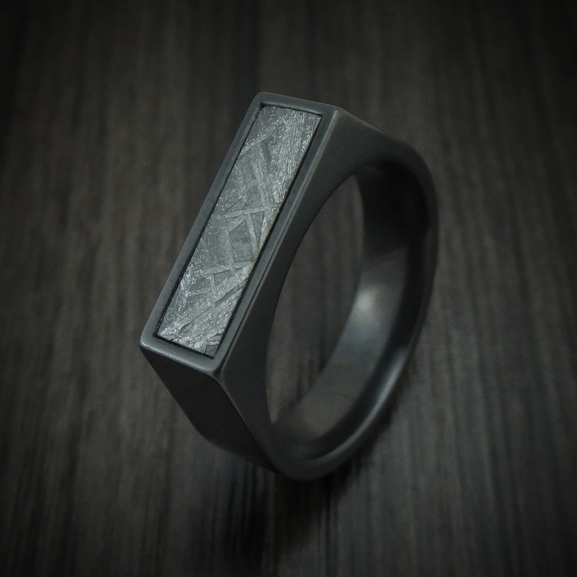 Black Zirconium Signet Men's Ring with Gibeon Meteorite Inlay - Image 4
