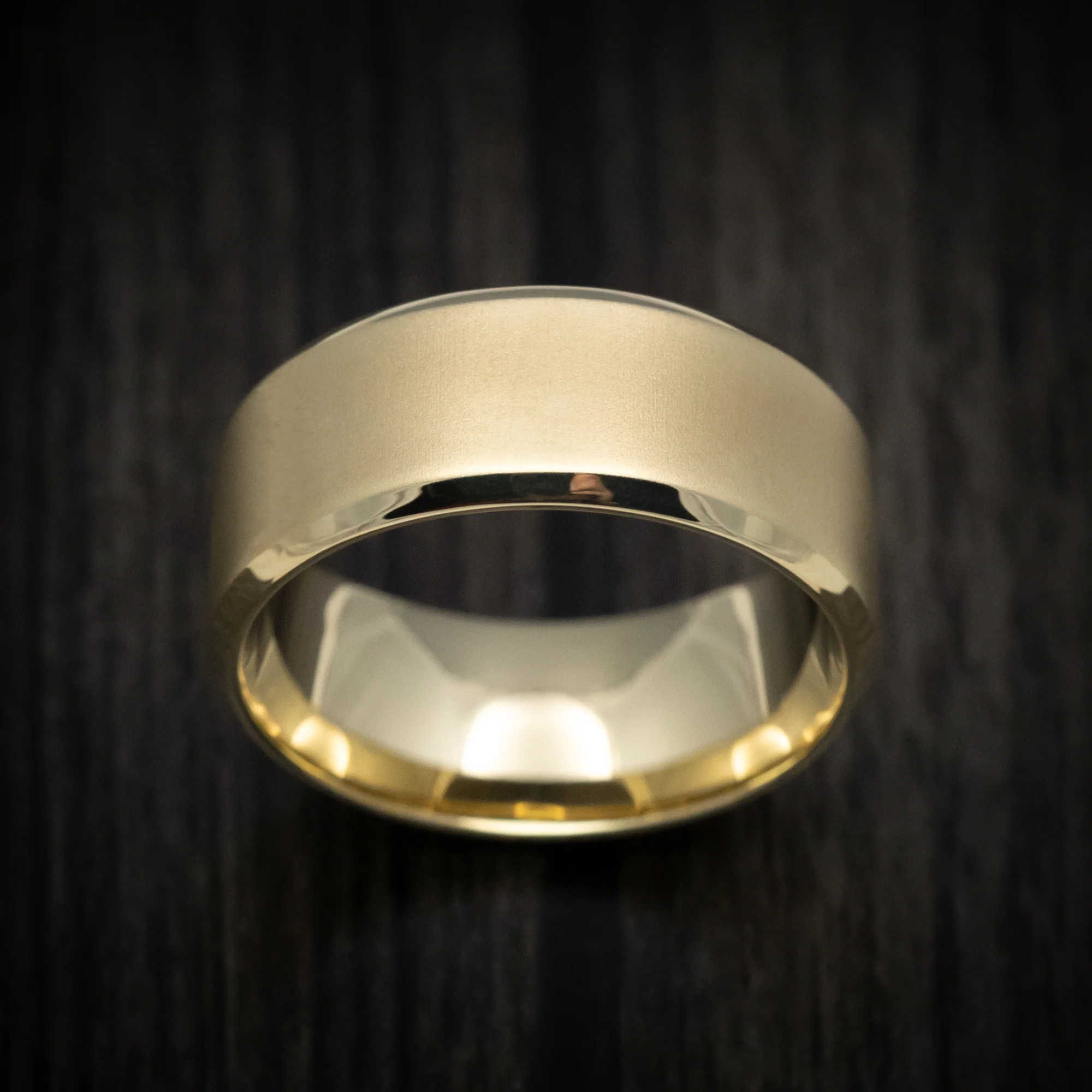 Classic Gold 9mm Wide Wedding Men's Band - Image 2