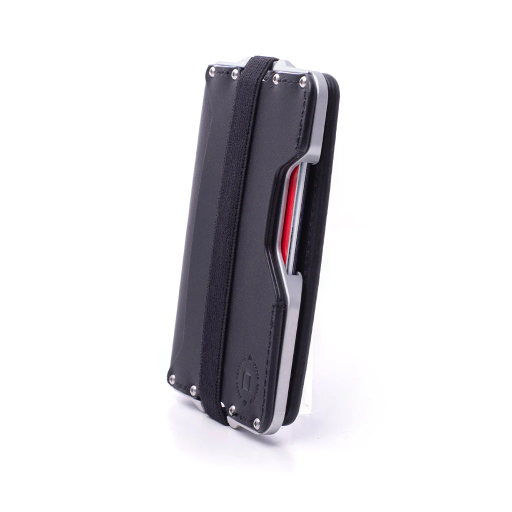 D03 DAPPER™ BIFOLD WALLET - Image 13
