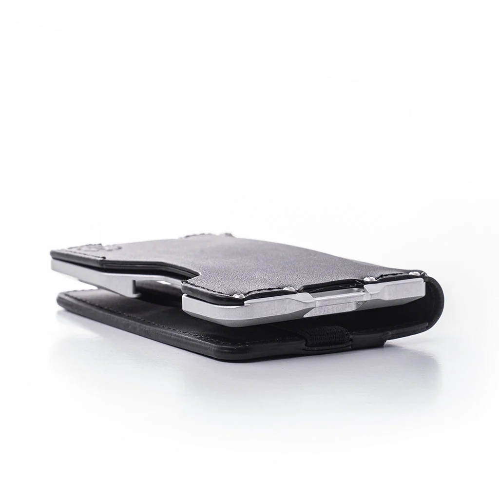 D03 DAPPER™ BIFOLD WALLET - Image 16