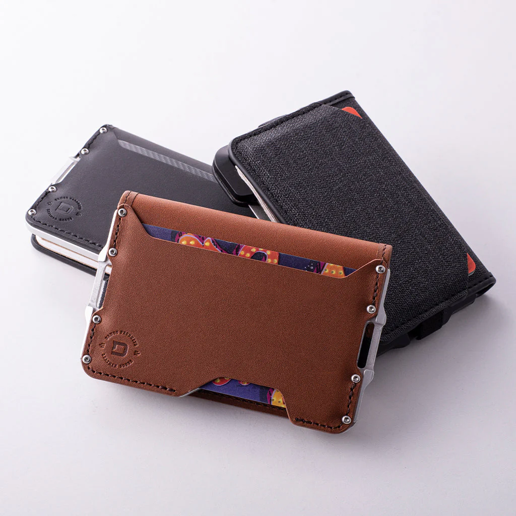 D03 DAPPER™ BIFOLD WALLET - Image 21