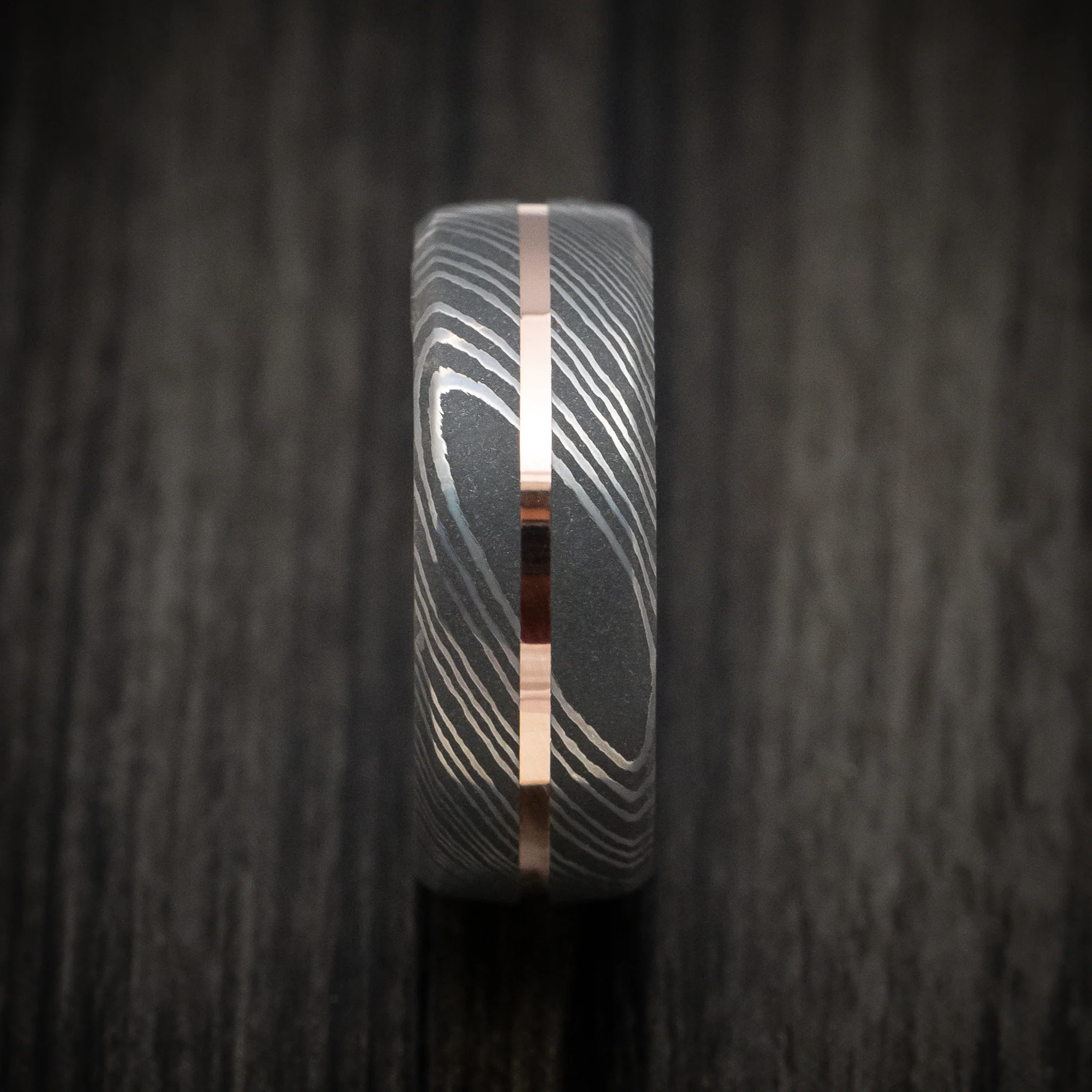 Damascus Steel Men's Ring with Gold Inlay and Wood Sleeve - Image 3