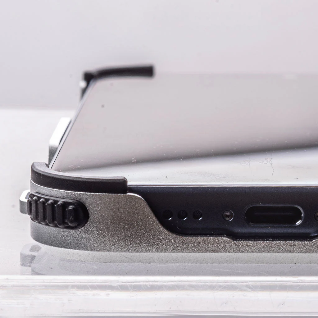 DANGO COVERT CASE FOR IPHONE 17 PRO MAX - Image 15