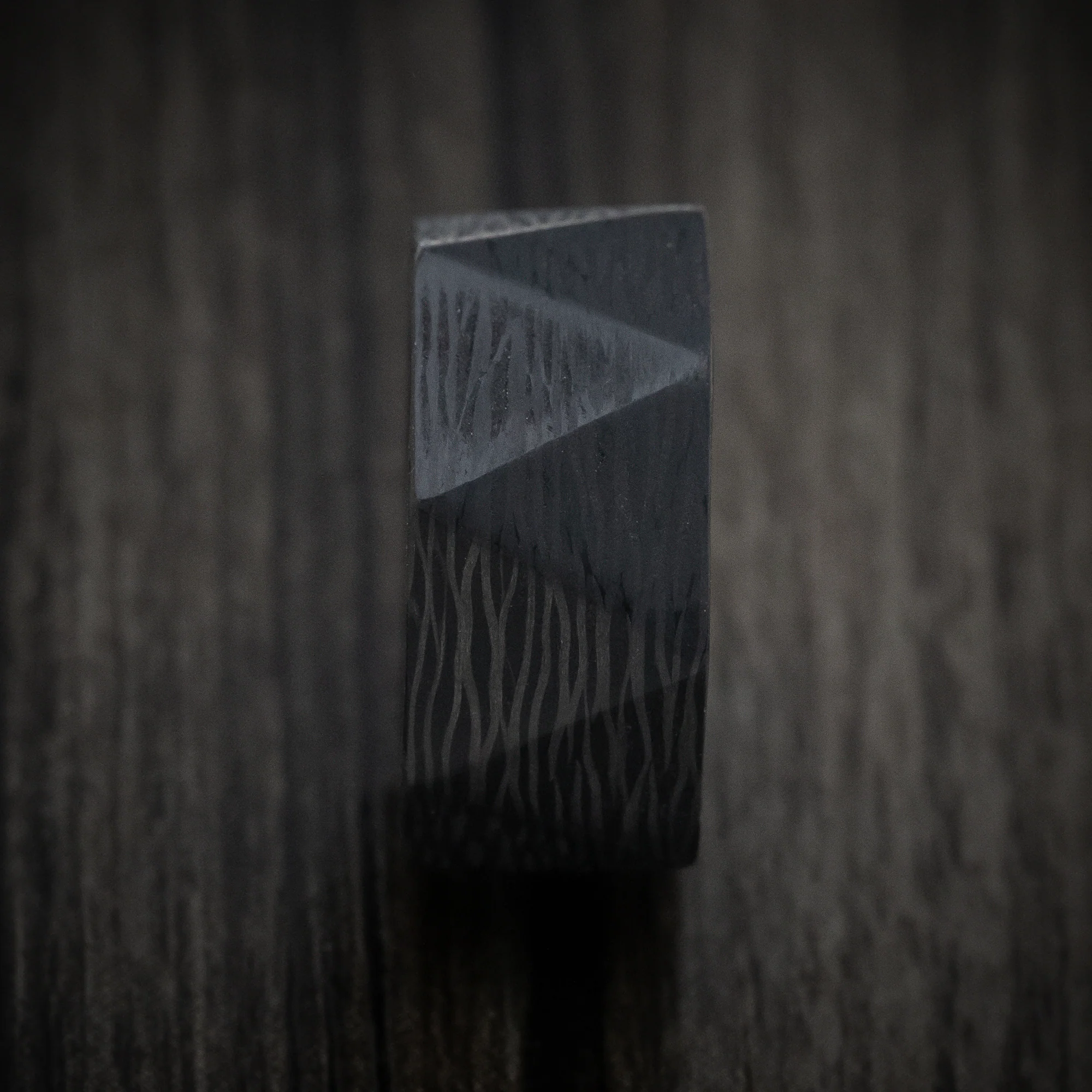 Faceted Side-Cut Carbon Fiber Men's Ring - Image 3