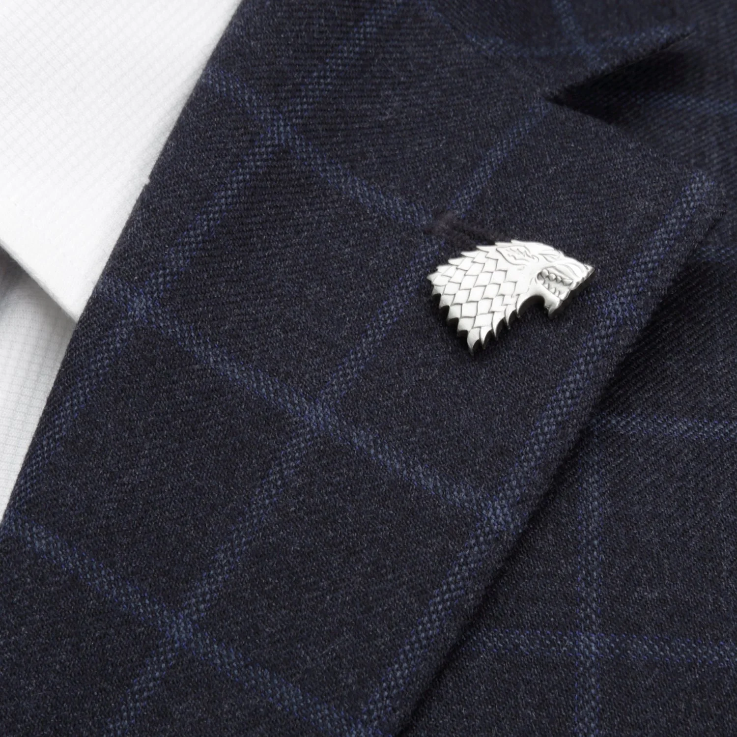 Game of Thrones Stark Direwolf Antiqued Lapel Pin - Image 4