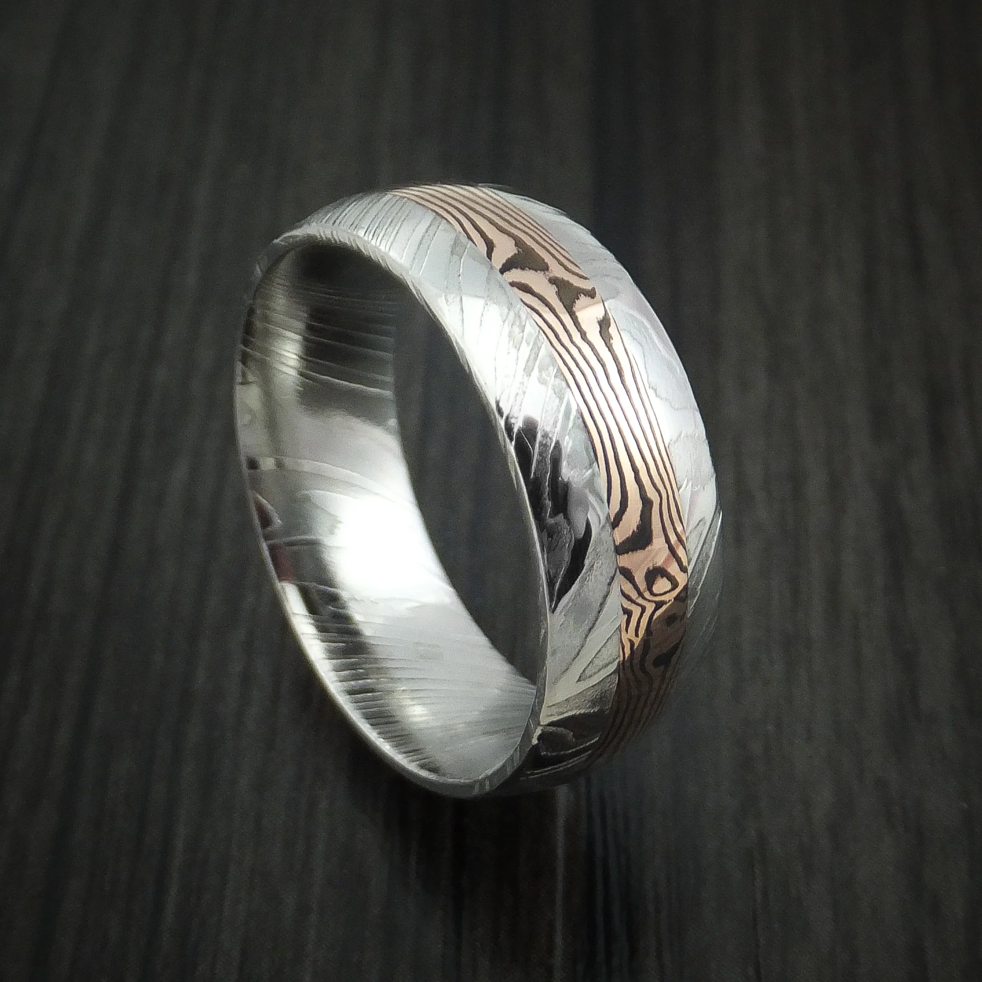 Woodgrain Kuro Damascus Steel and 14K Rose Gold Mokume Shakudo Gane Inlay Custom Made Men's Band