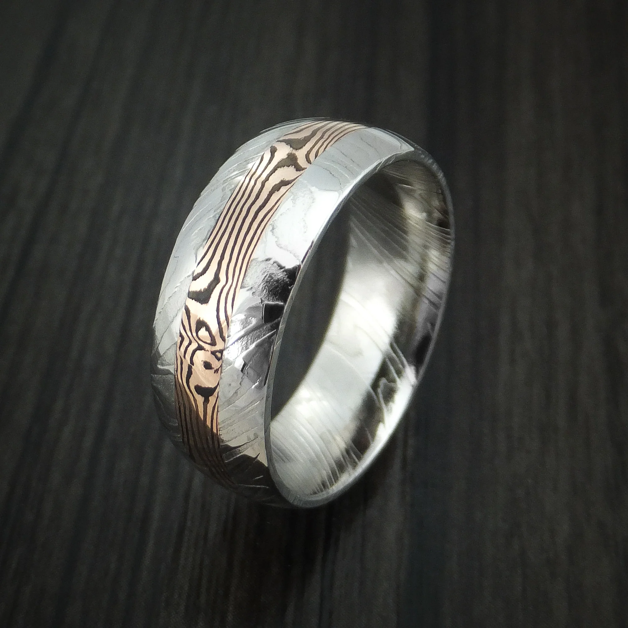 Woodgrain Kuro Damascus Steel and 14K Rose Gold Mokume Shakudo Gane Inlay Custom Made Men's Band - Image 3