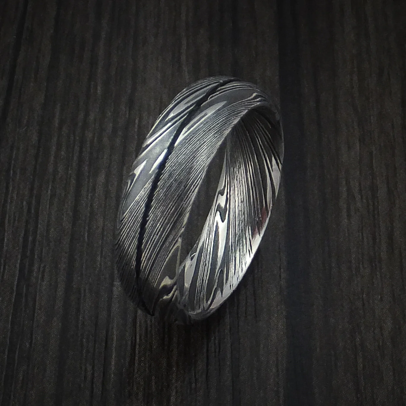 Woodgrain Kuro Damascus Steel Men's Ring Wedding Band Genuine Craftsmanship - Image 4