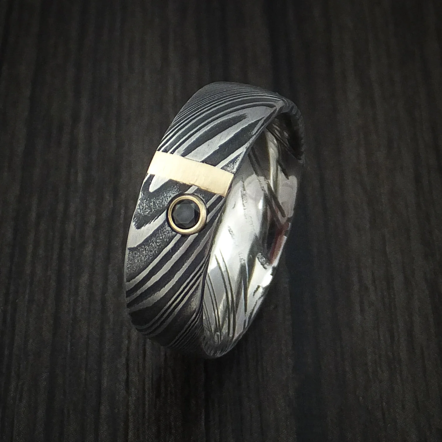 Woodgrain Kuro Damascus Steel Men's Ring with 14k Yellow Gold and Black Diamond Custom Made Band - Image 3