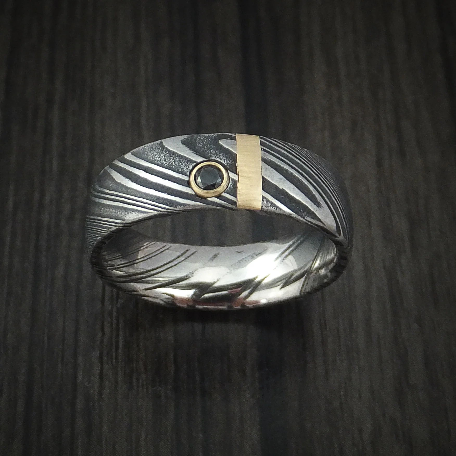 Woodgrain Kuro Damascus Steel Men's Ring with 14k Yellow Gold and Black Diamond Custom Made Band - Image 4