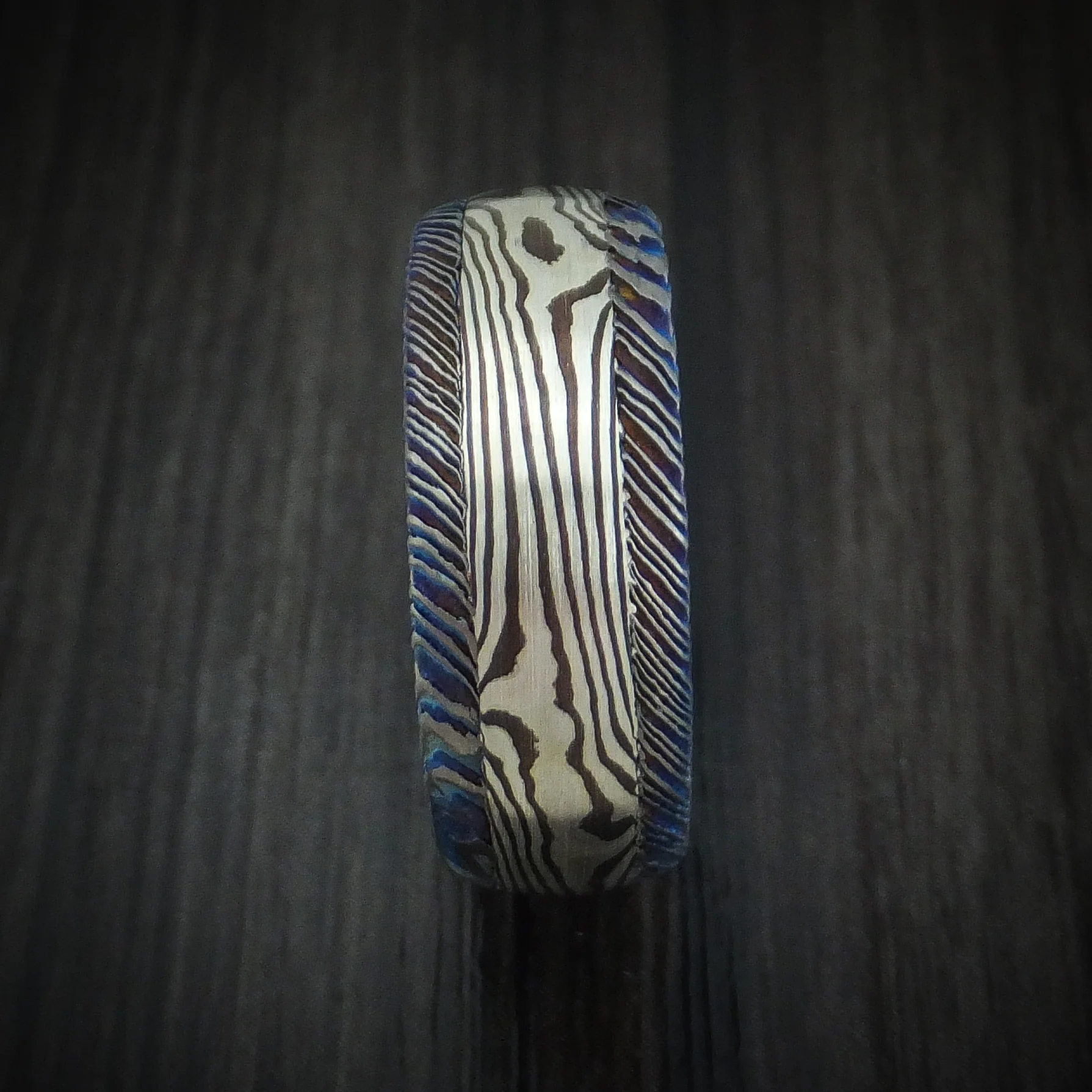 Kuro-Ti Heat-Treated Titanium Damascus Men's Ring with Mokume Gane Inlay Custom Made Band - Image 3