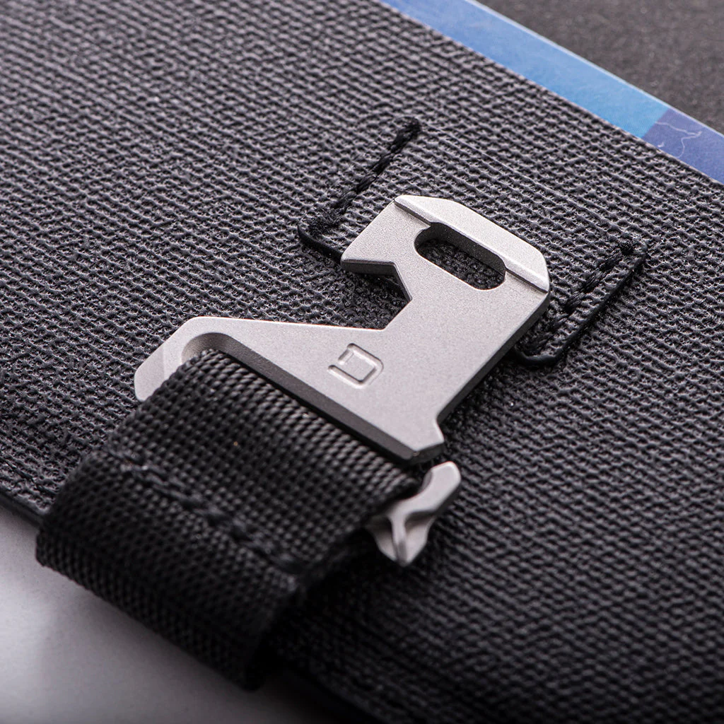 P01 PIONEER™ TRAVEL WALLET - Image 10