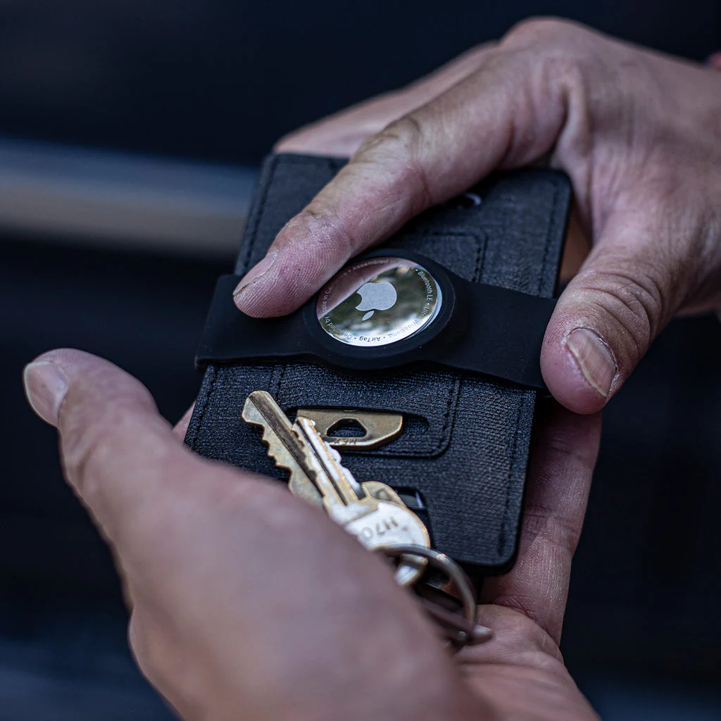 S1 AIRTAG WALLET - Image 11