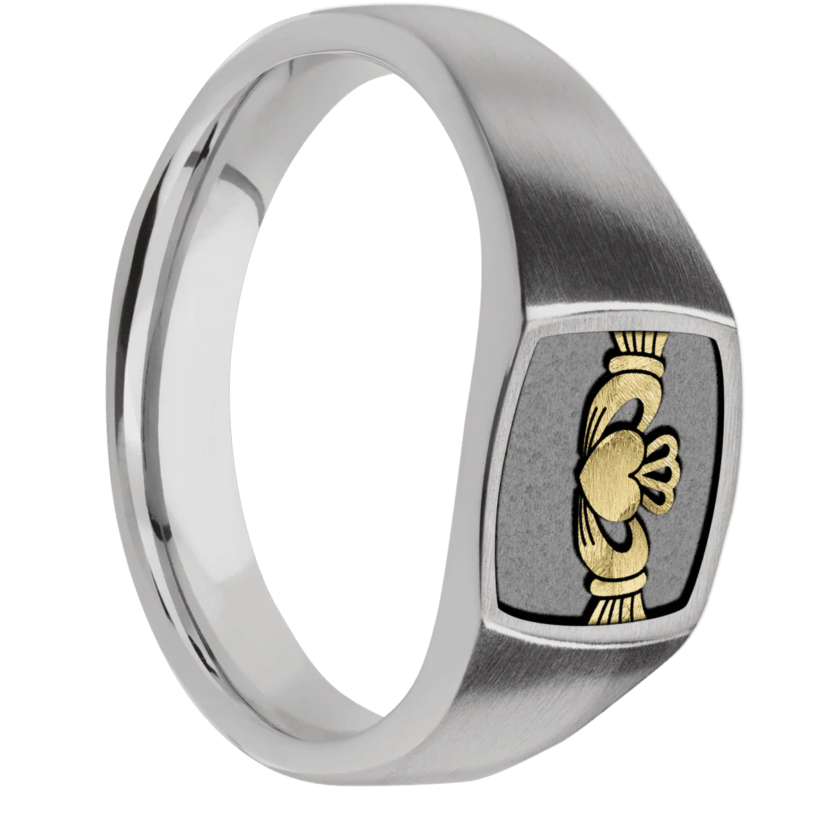Small Cushion signet ring (10x10mm) in Titanium, with a Wide style band, a 14K Yellow Gold inlay and a Claddagh 4 engraving.