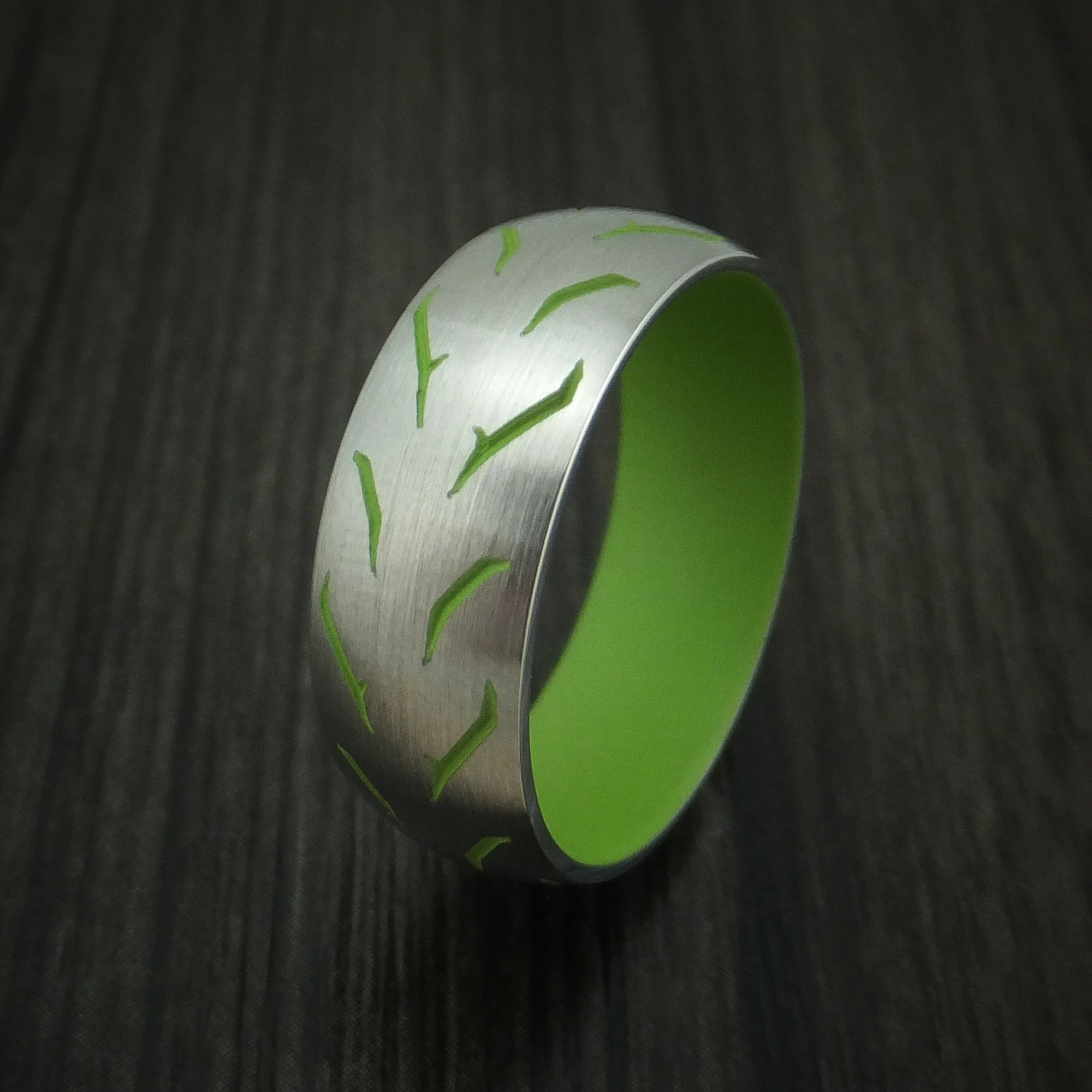 Titanium Custom Tire Tread Men's Ring with Cerakote Sleeve and Pattern - Image 4