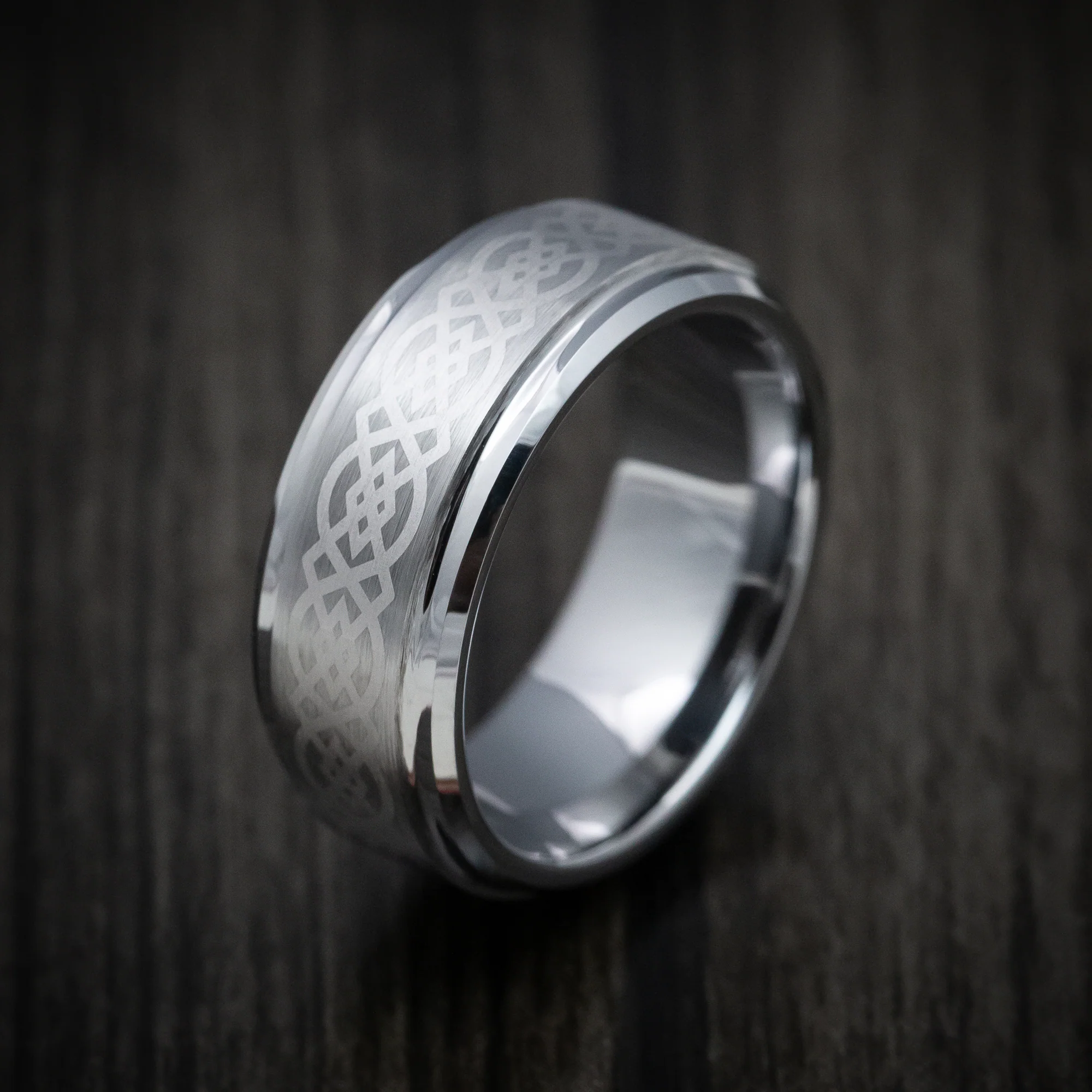 Tungsten Men's Ring with Celtic Knot Pattern - Image 3